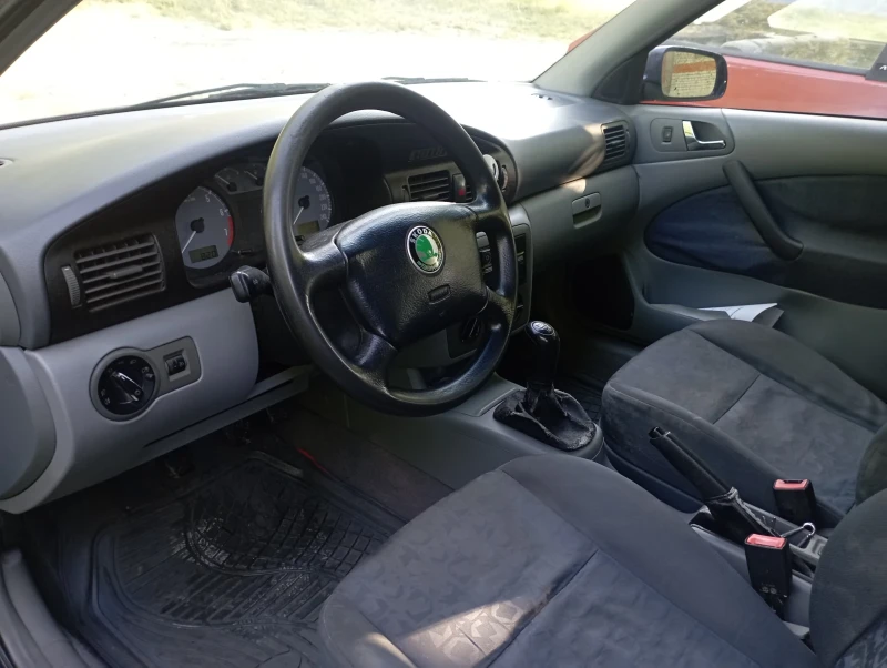 Skoda Octavia, снимка 7 - Автомобили и джипове - 51971153