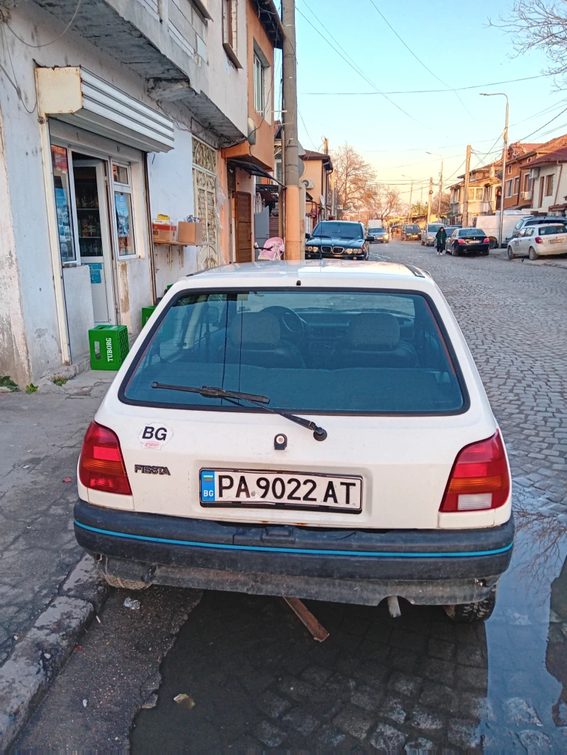 Ford Fiesta, снимка 2 - Автомобили и джипове - 52739338