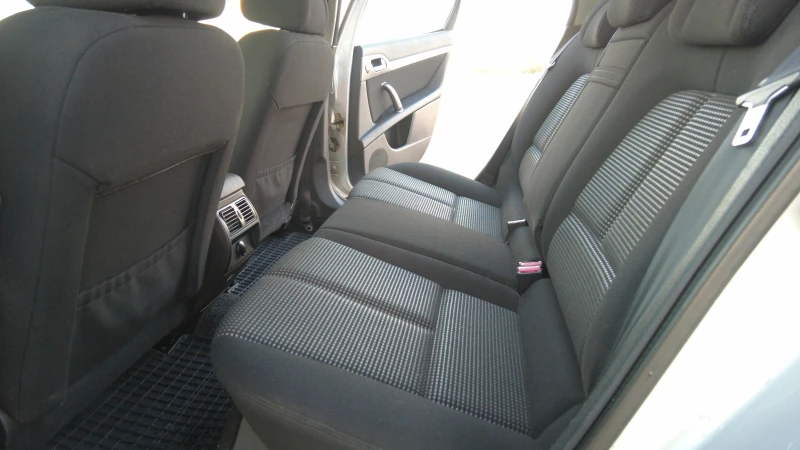 Peugeot 407 407 SW 2.0HDI, снимка 11 - Автомобили и джипове - 52793905