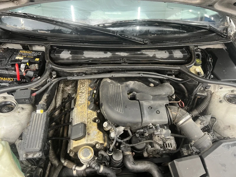 BMW 318 1.9, снимка 5 - Автомобили и джипове - 53298225