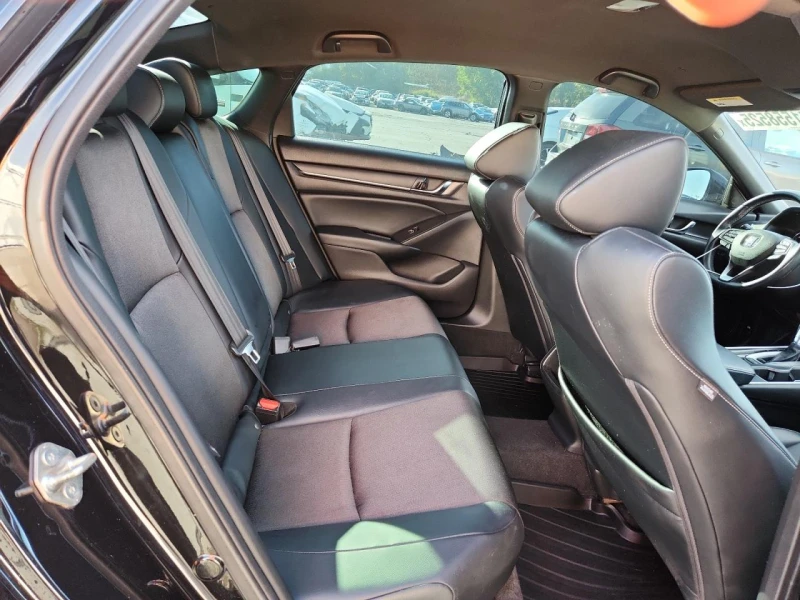 Honda Accord 1.5l Sport, снимка 10 - Автомобили и джипове - 53392064