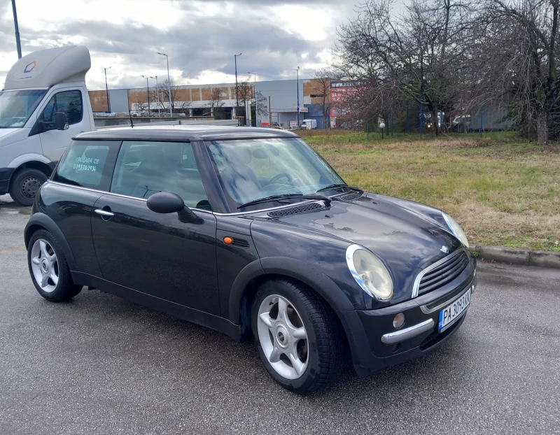 Mini One, снимка 2 - Автомобили и джипове - 53405347