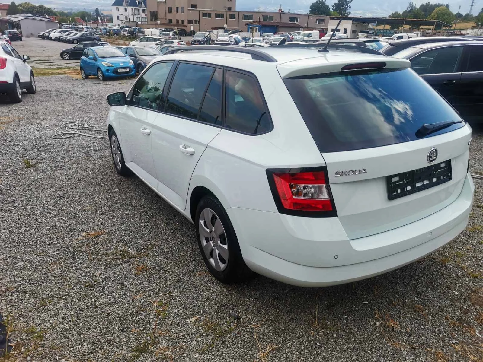 Skoda Fabia 1.4TDI EURO6 като нова - изображение 6