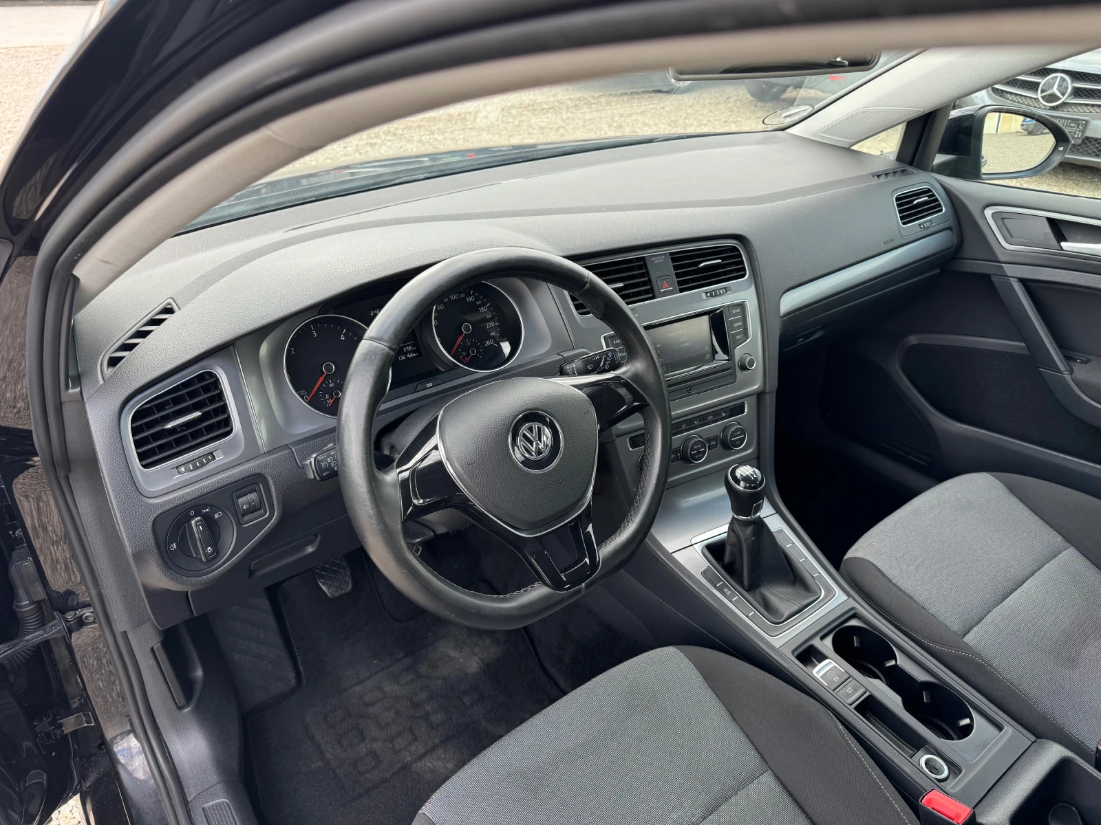 VW Golf 1.6tdi 110hp NAVI EVRO5B | Mobile.bg   11