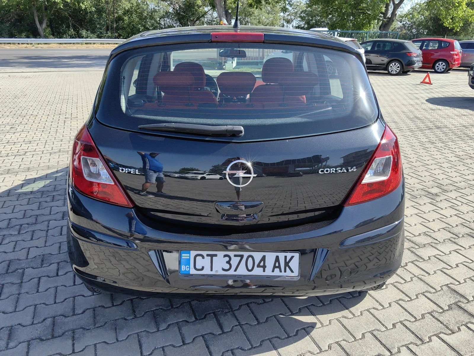 Opel Corsa 1.4i 90кс АВТОМАТИК КЛИМАТИК  - изображение 5