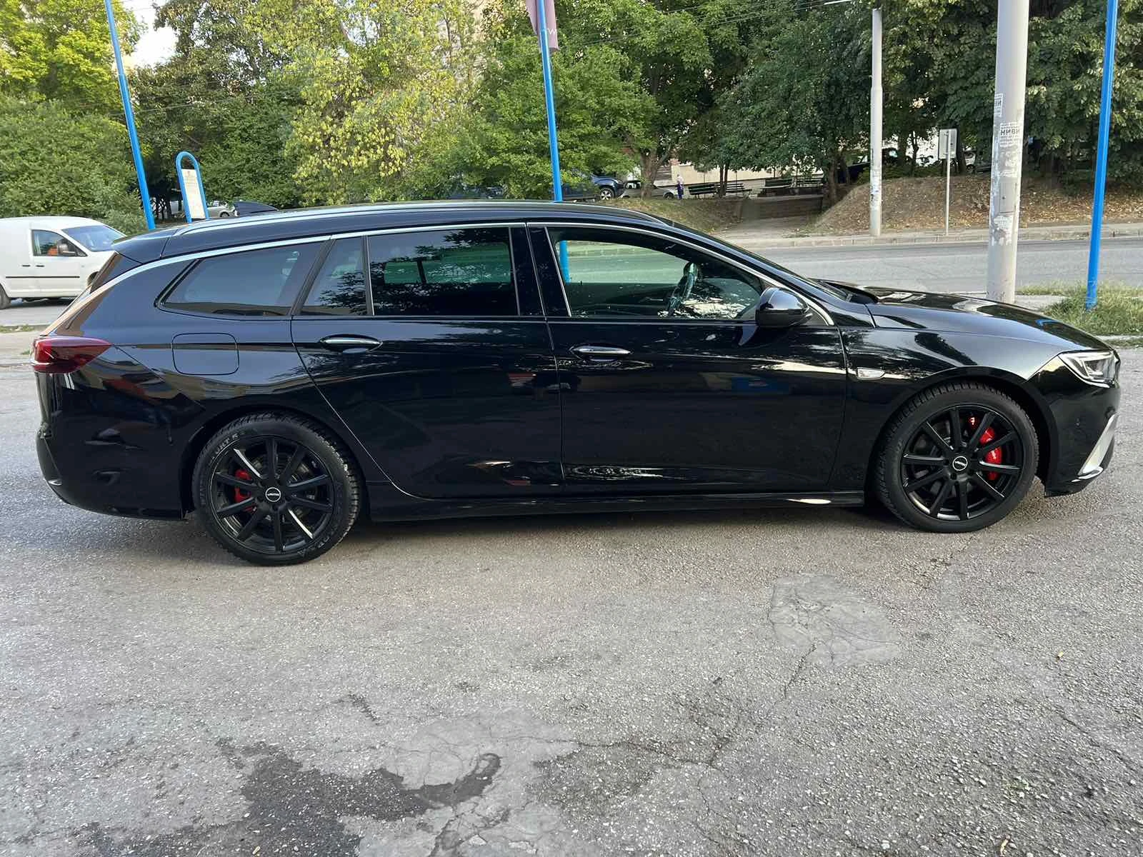 Opel Insignia GSi/2.0/4x4/Auto/Matrix/Distronic/Bose/HeadUp/TOP, снимка 6 - Автомобили и джипове - 56019956