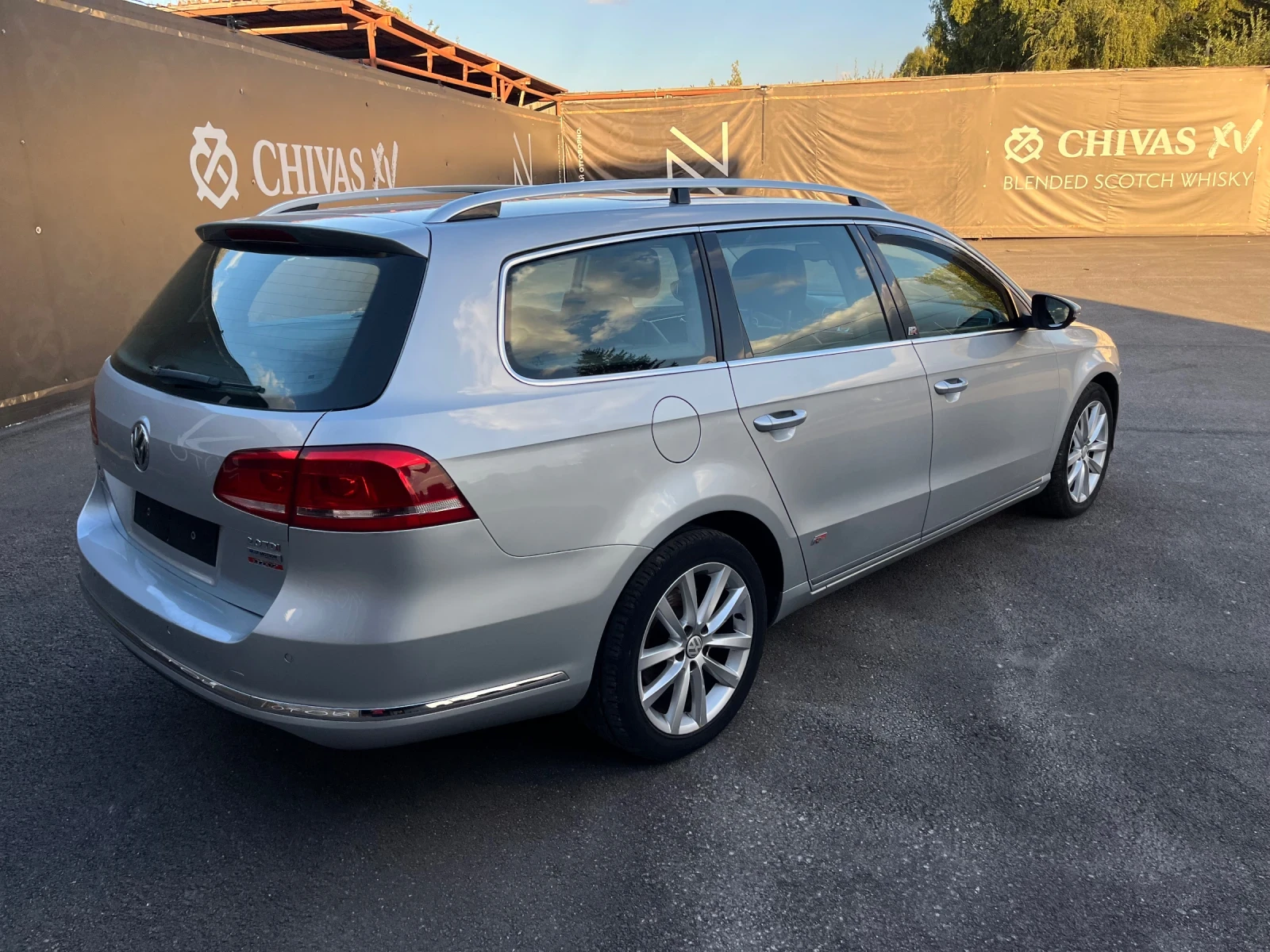 VW Passat 2.0TDI DynaAudio Panorama Automatic  - изображение 4