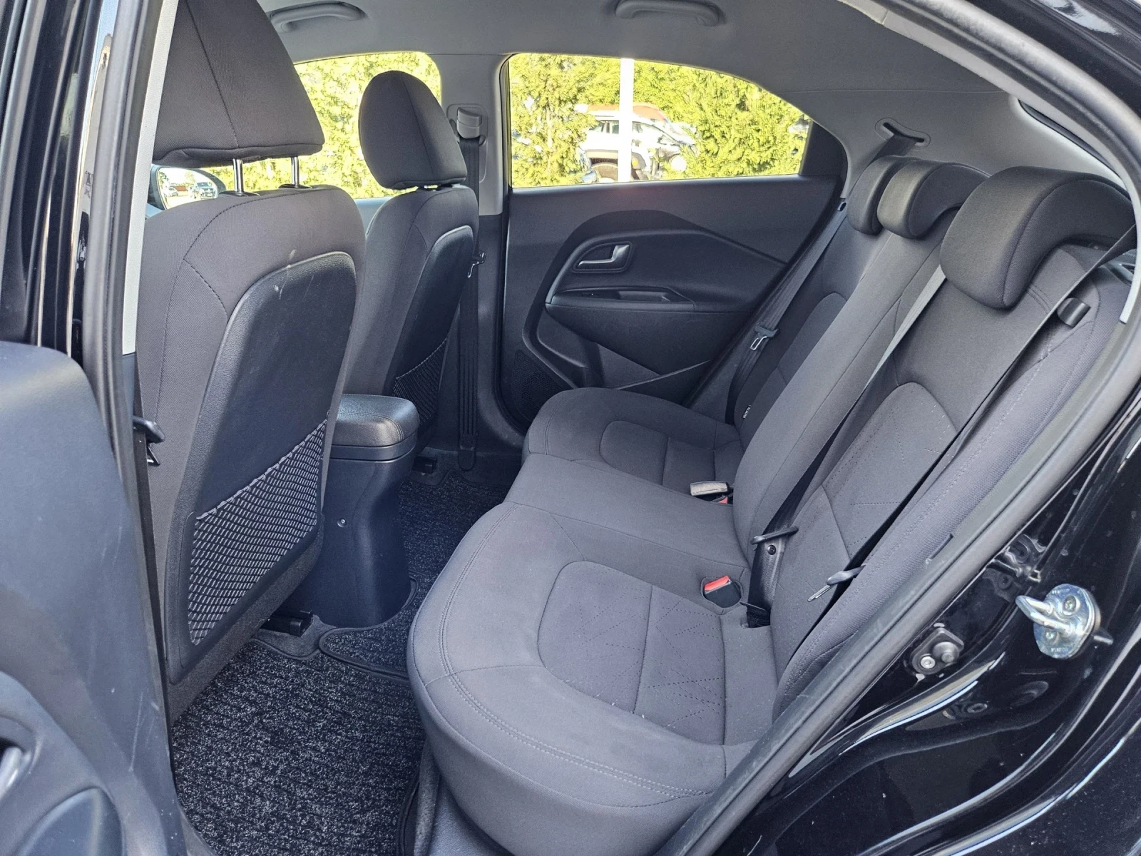 Kia Rio 1.4CRDI-90кс= 155.000км= 6СКОРОСТИ - изображение 9