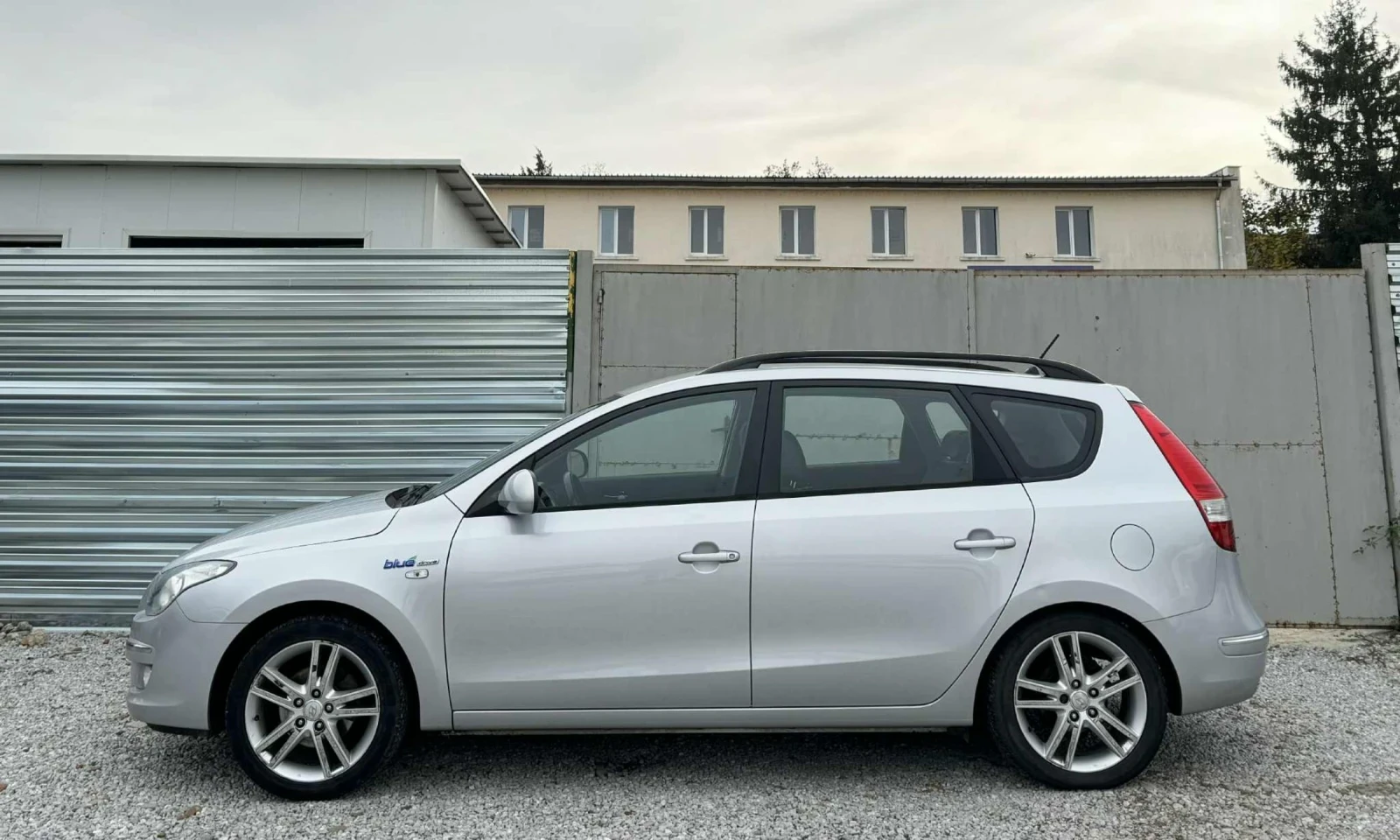 Hyundai I30 1600 I* BLUE DRIVE  - изображение 4