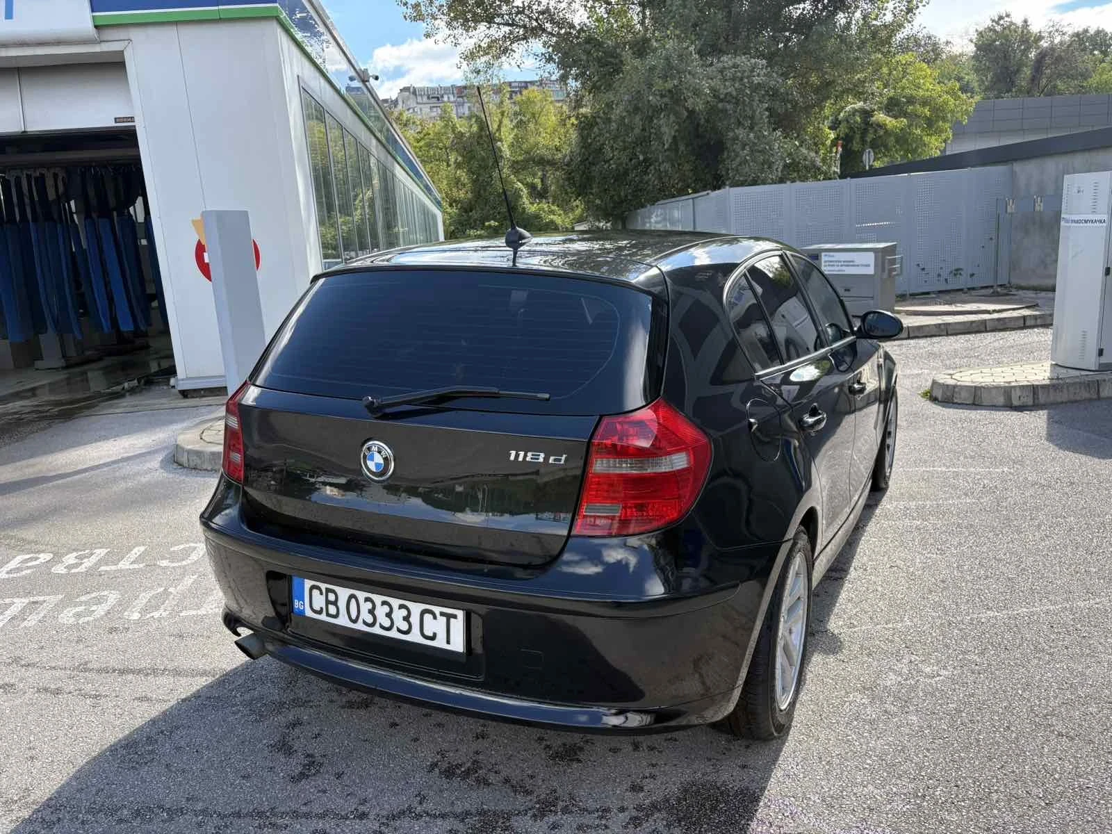 BMW 118 118D - изображение 5