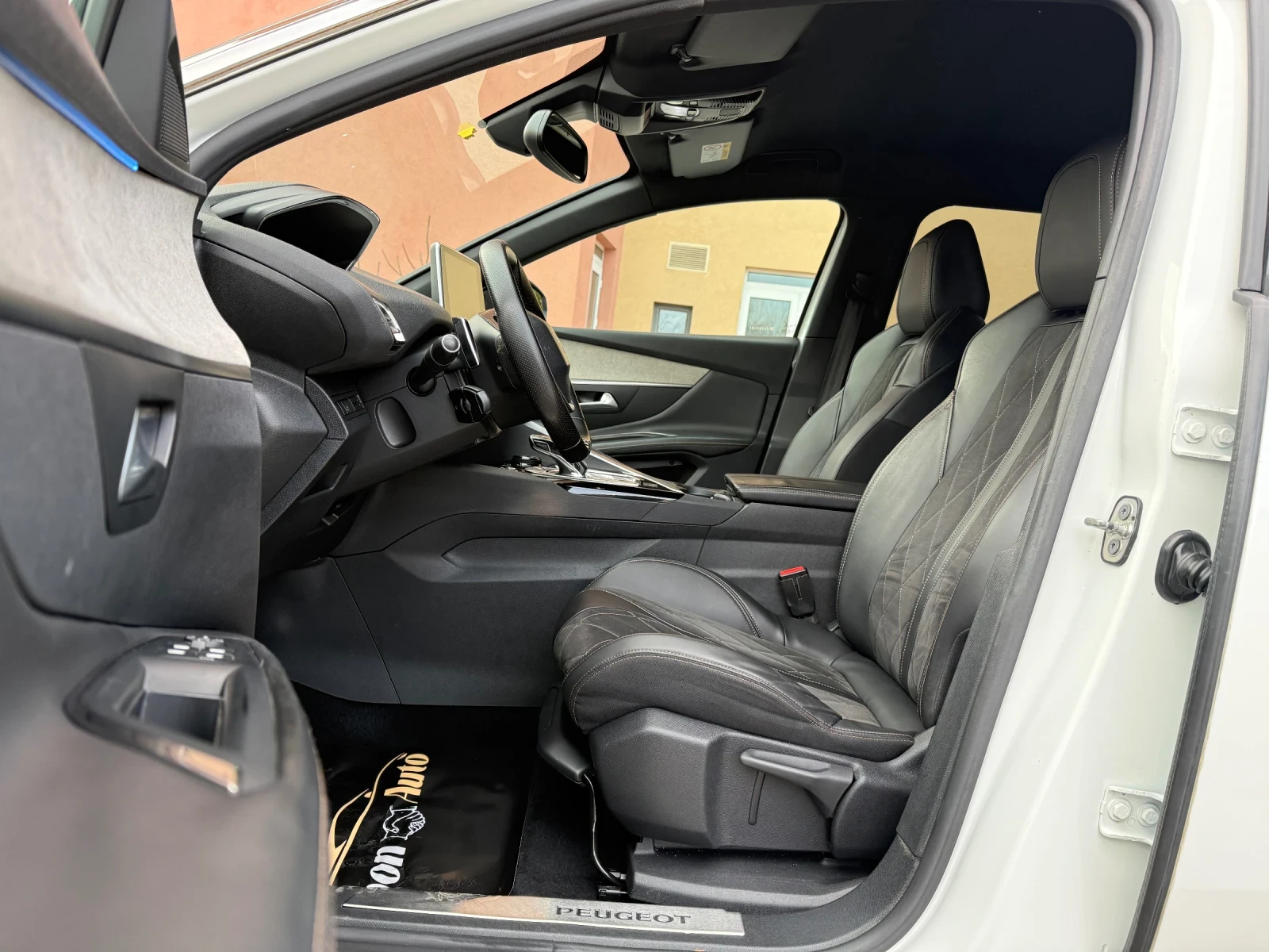 Peugeot 3008 GTline* КАМЕРА* АВТОПИЛОТ* KeyLess* М.ТОЧКА - изображение 7