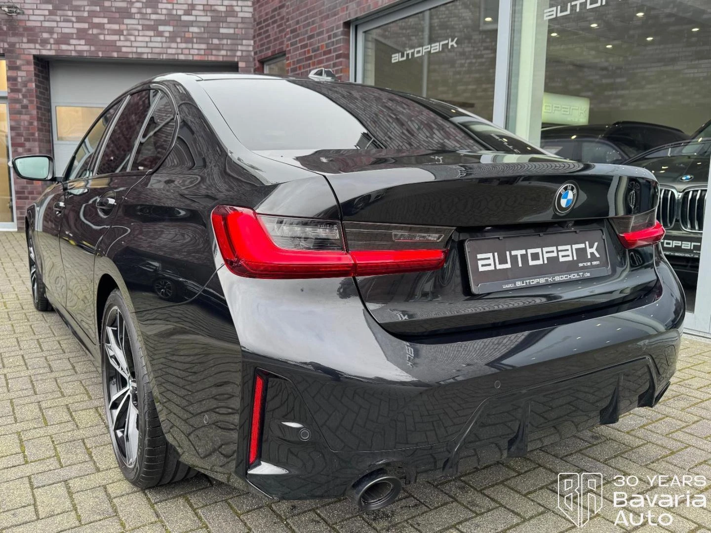 BMW 320 d xDrive M Sport Paket, снимка 6 - Автомобили и джипове - 53779710