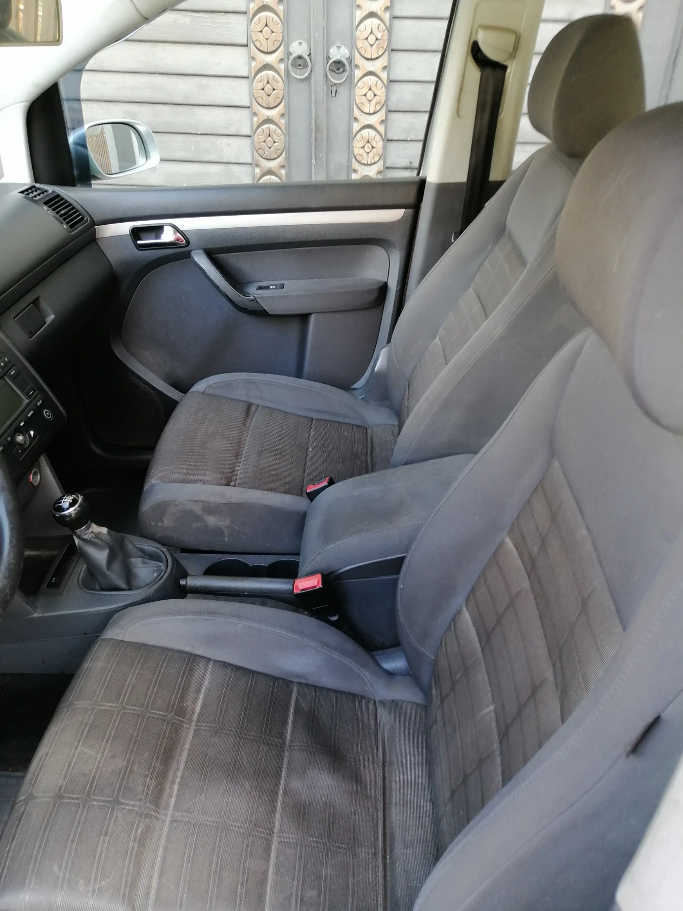 VW Touran, снимка 13 - Автомобили и джипове - 53862712