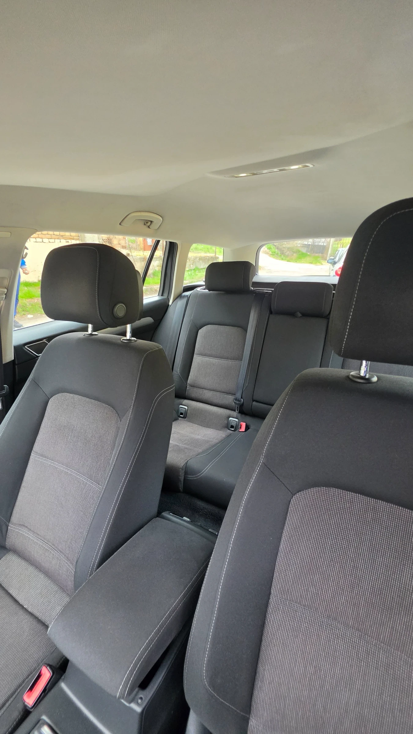 VW Passat B8, снимка 7 - Автомобили и джипове - 54013379