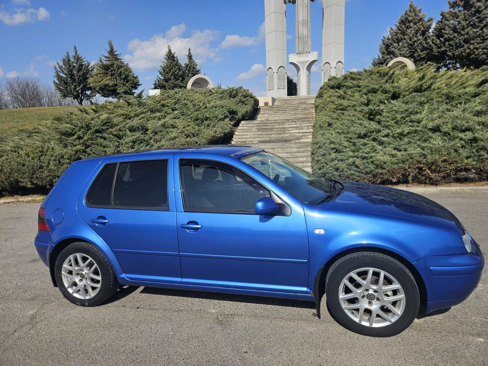 VW Golf 1.4, снимка 4 - Автомобили и джипове - 54009691