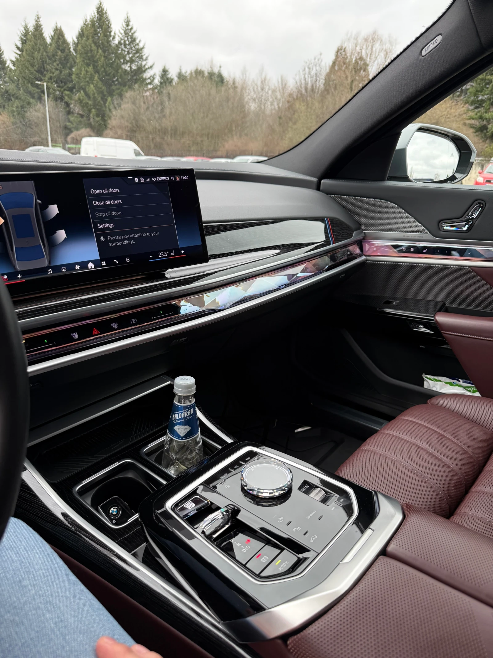 BMW 740 M Sport Pro, EL DRS, B&W, TV, Ex.Loung, 2�Iconic G | Mobile.bg � ����������� 9