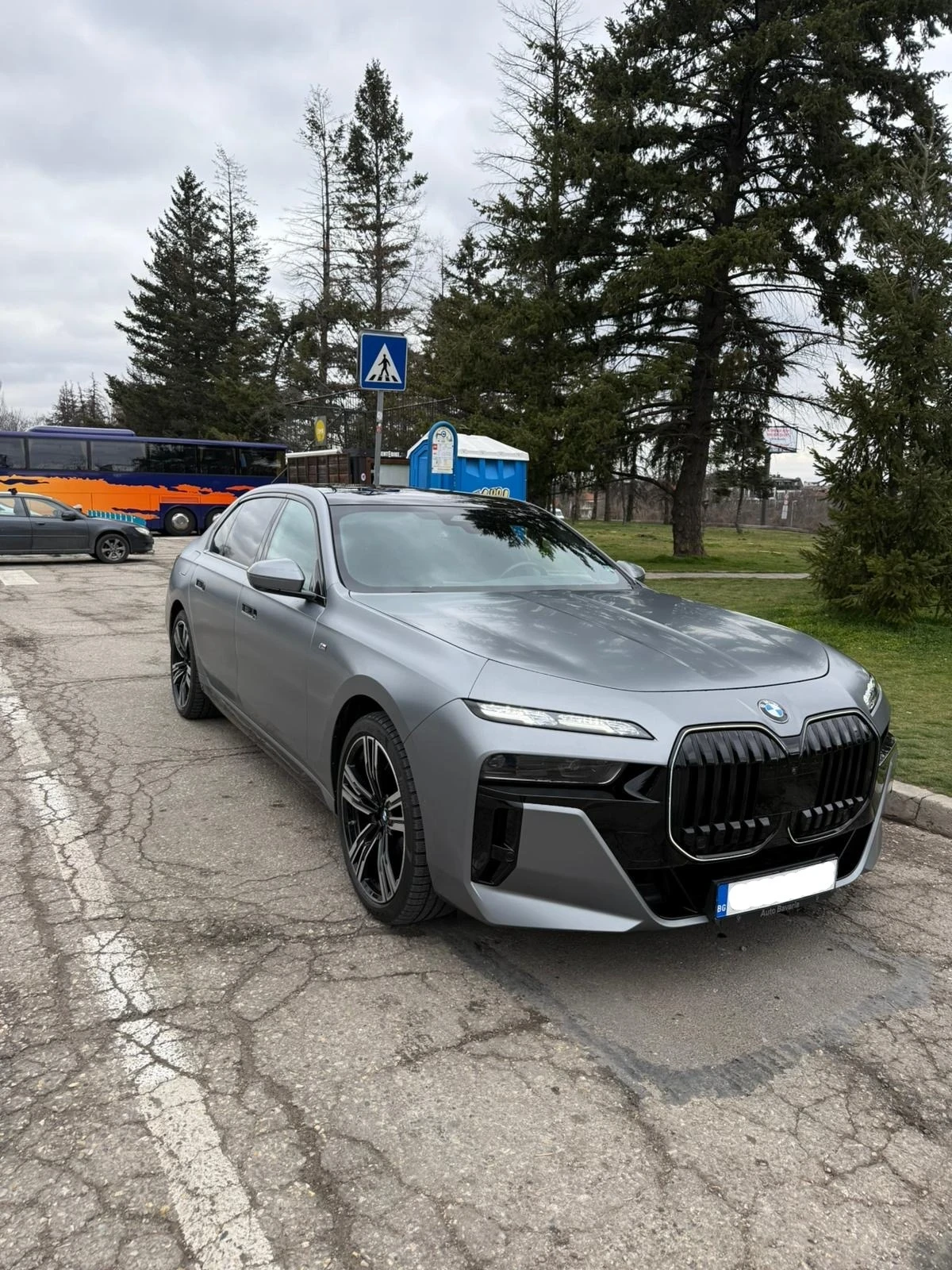 BMW 740 M Sport Pro, EL DRS, B&W, TV, Ex.Loung, 2�Iconic G | Mobile.bg � ����������� 2