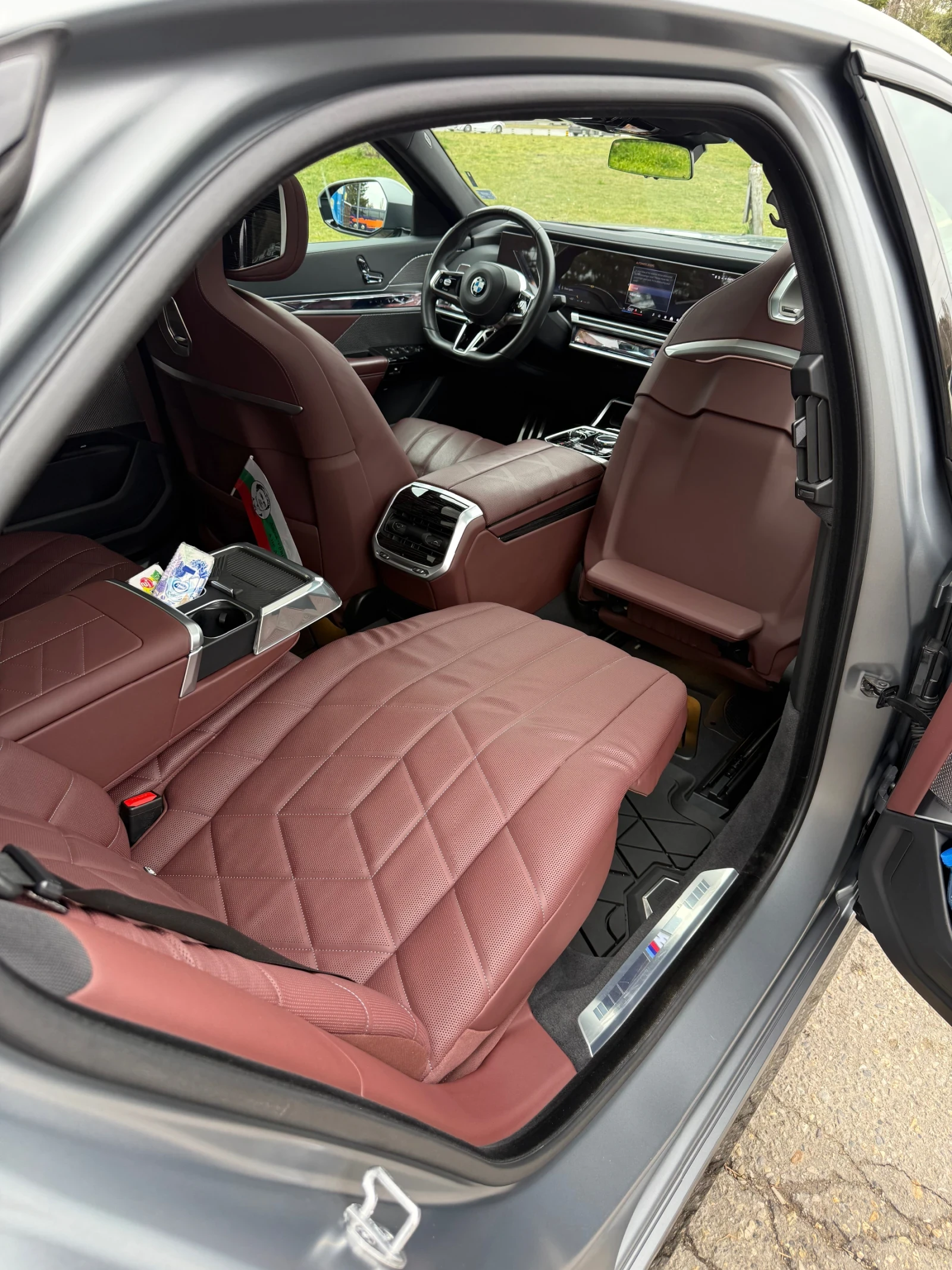 BMW 740 M Sport Pro, EL DRS, B&W, TV, Ex.Loung, 2�Iconic G | Mobile.bg � ����������� 13