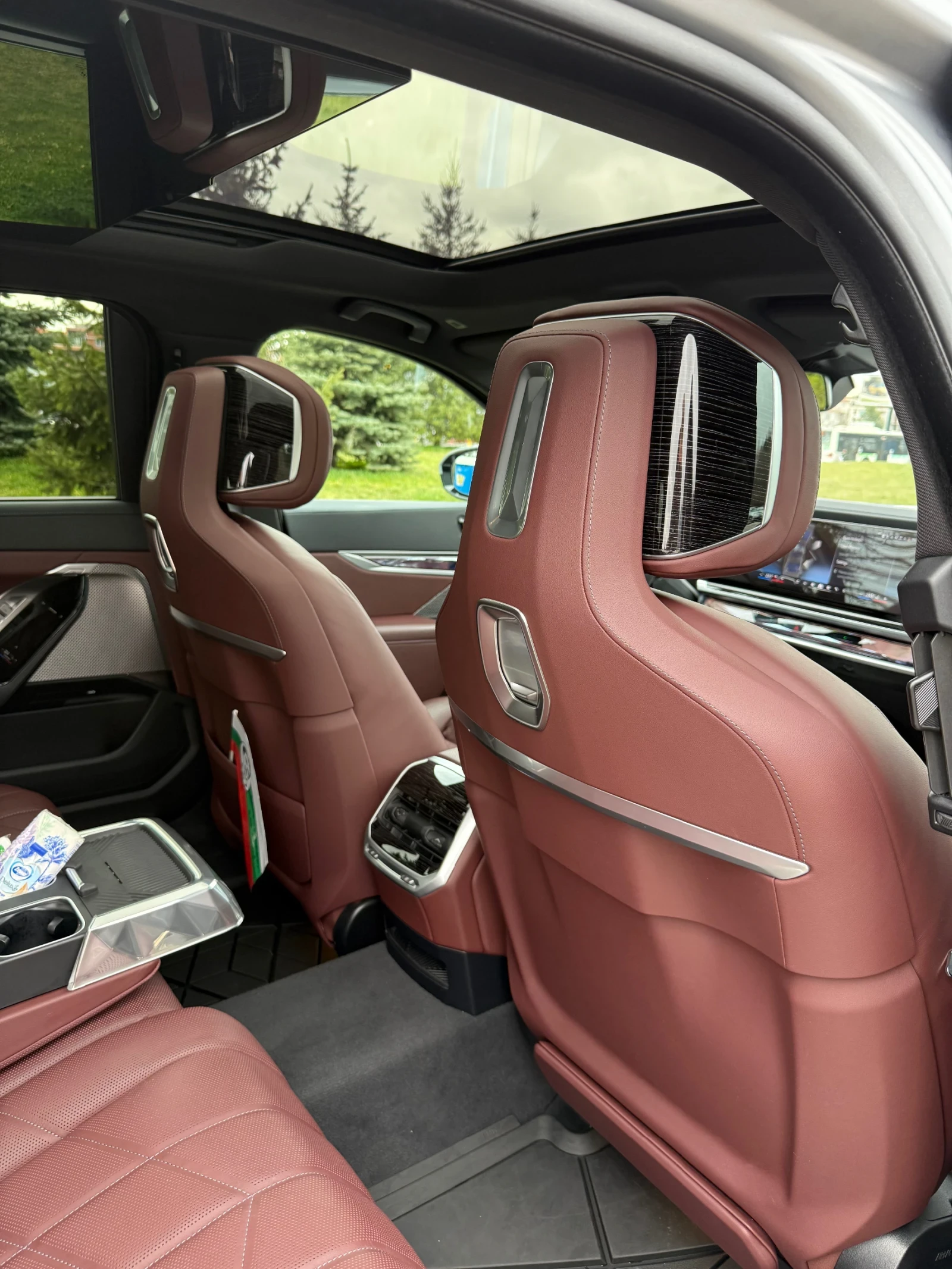 BMW 740 M Sport Pro, EL DRS, B&W, TV, Ex.Loung, 2�Iconic G | Mobile.bg � ����������� 17