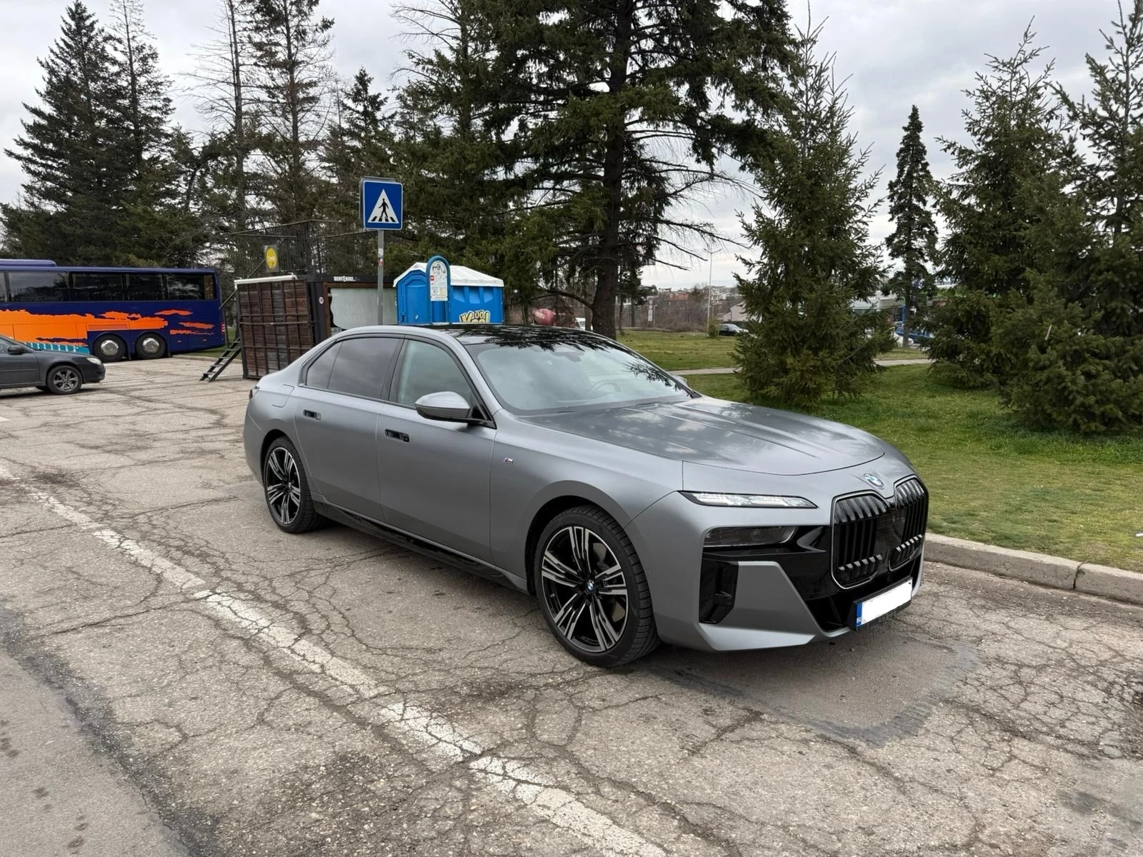 BMW 740 M Sport Pro, EL DRS, B&W, TV, Ex.Loung, 2�Iconic G | Mobile.bg � ����������� 14