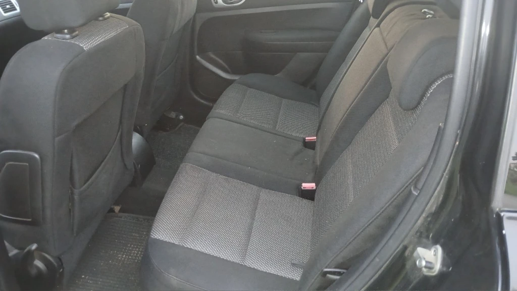 Peugeot 307, снимка 9 - Автомобили и джипове - 54123856