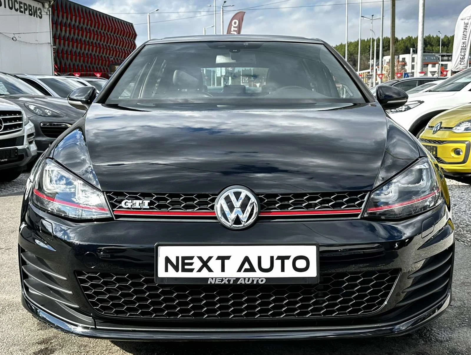 VW Golf GTI 2.0TSI 220HP DSG NAVI КОЖА EU6B, снимка 2 - Автомобили и джипове - 54150887