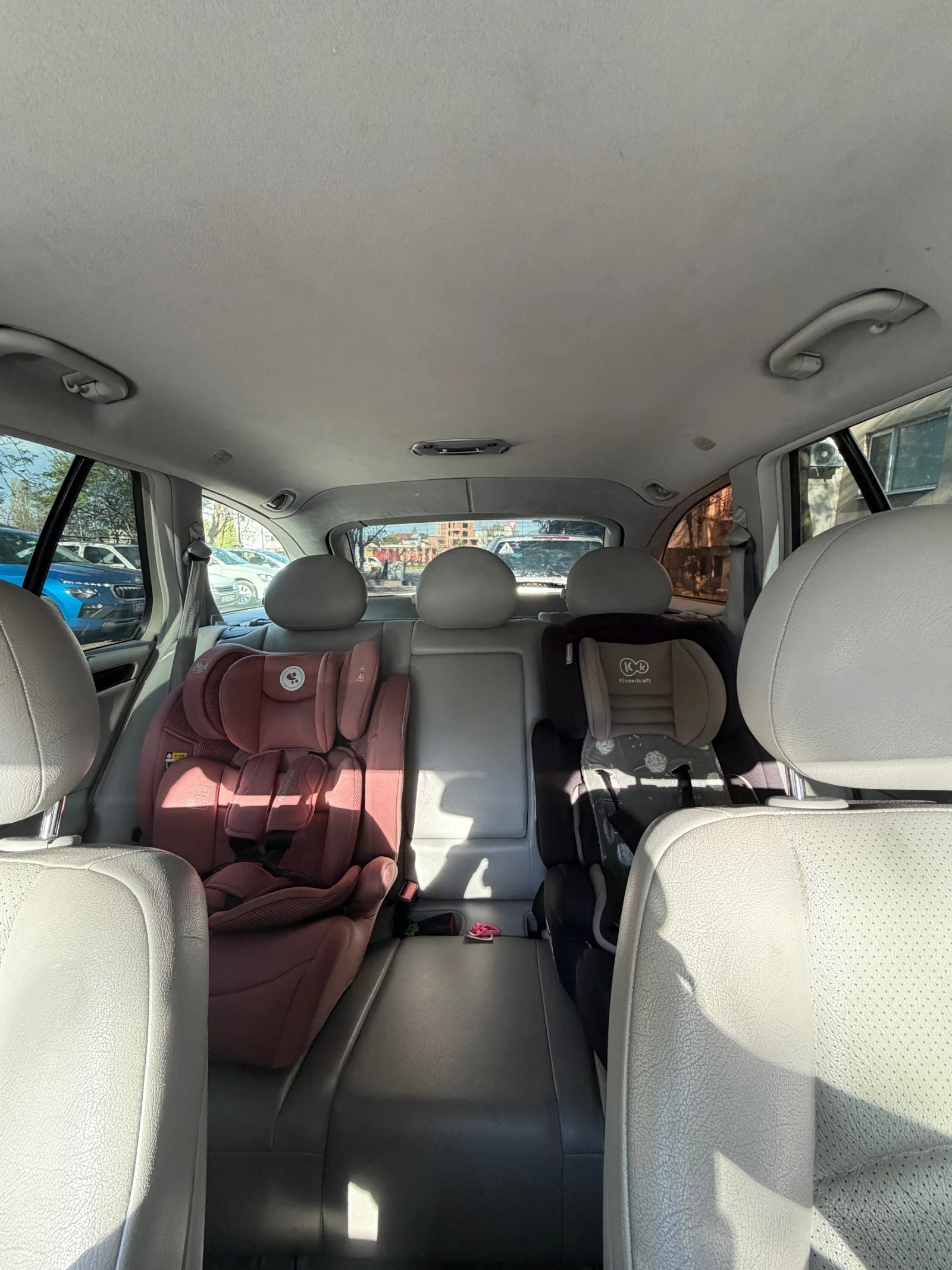 Mercedes-Benz C 240 4MATIC ГАЗ, снимка 11 - Автомобили и джипове - 54305334