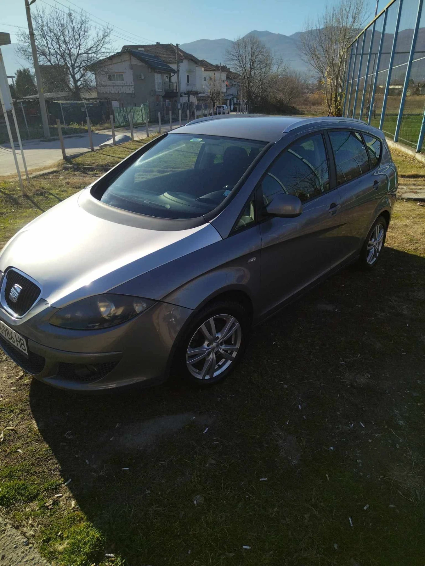 Seat Altea XL 1.9Tdi 105, снимка 2 - Автомобили и джипове - 54344053