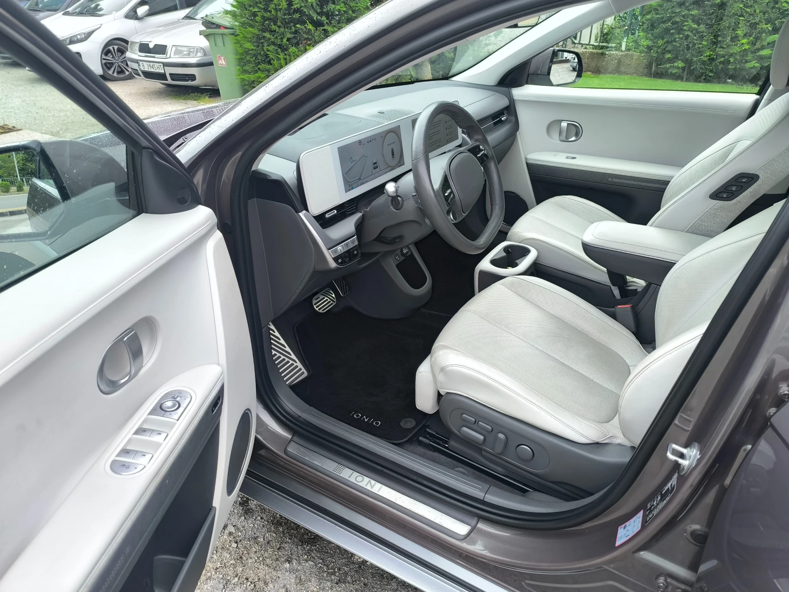 Hyundai Ioniq 5 Uniq, снимка 13 - Автомобили и джипове - 54621257