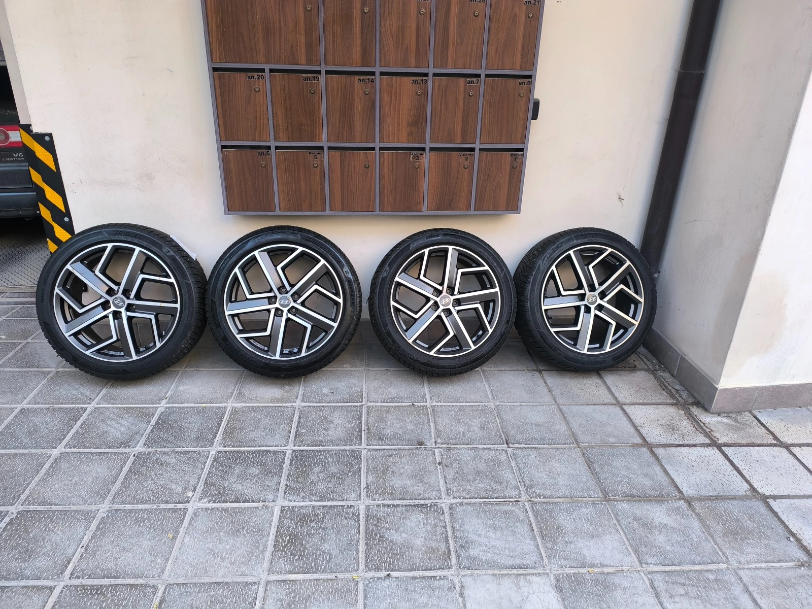 Hyundai Ioniq 5 Uniq, снимка 17 - Автомобили и джипове - 54621257