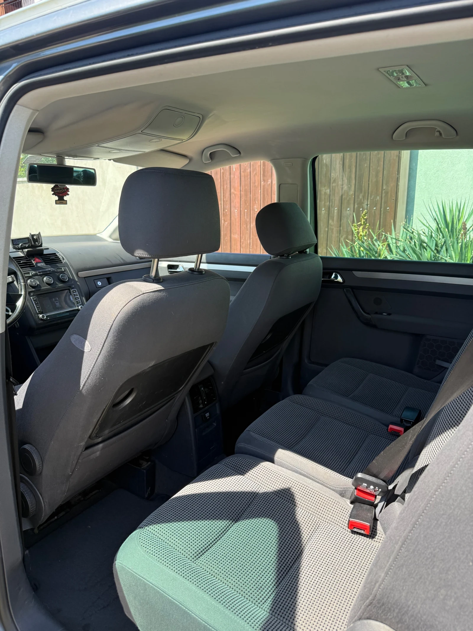 VW Touran 1.9TDI 105hp, снимка 9 - Автомобили и джипове - 54818886