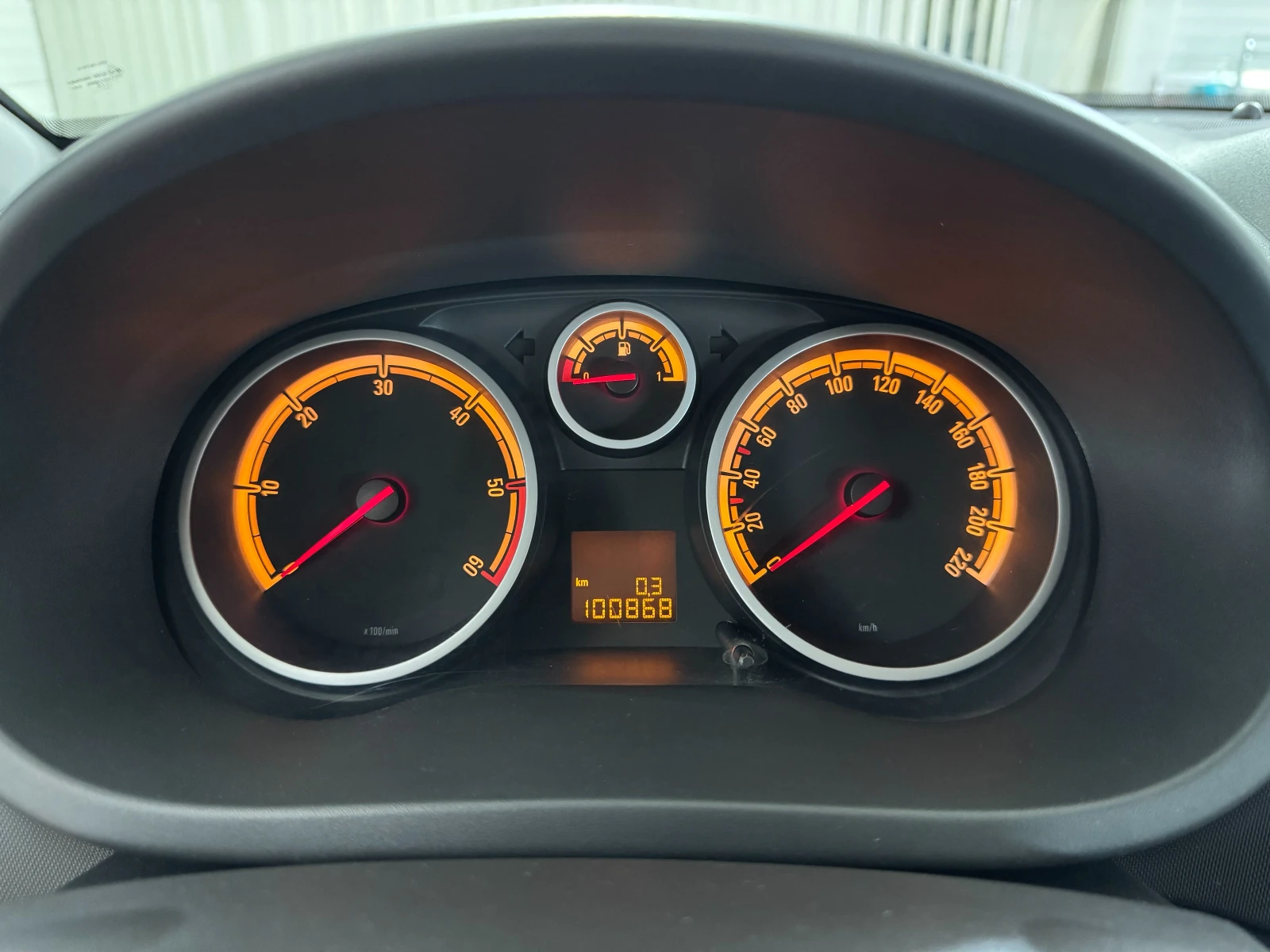 Opel Corsa 1.3 CDTI SPORT , снимка 13 - Автомобили и джипове - 54863367