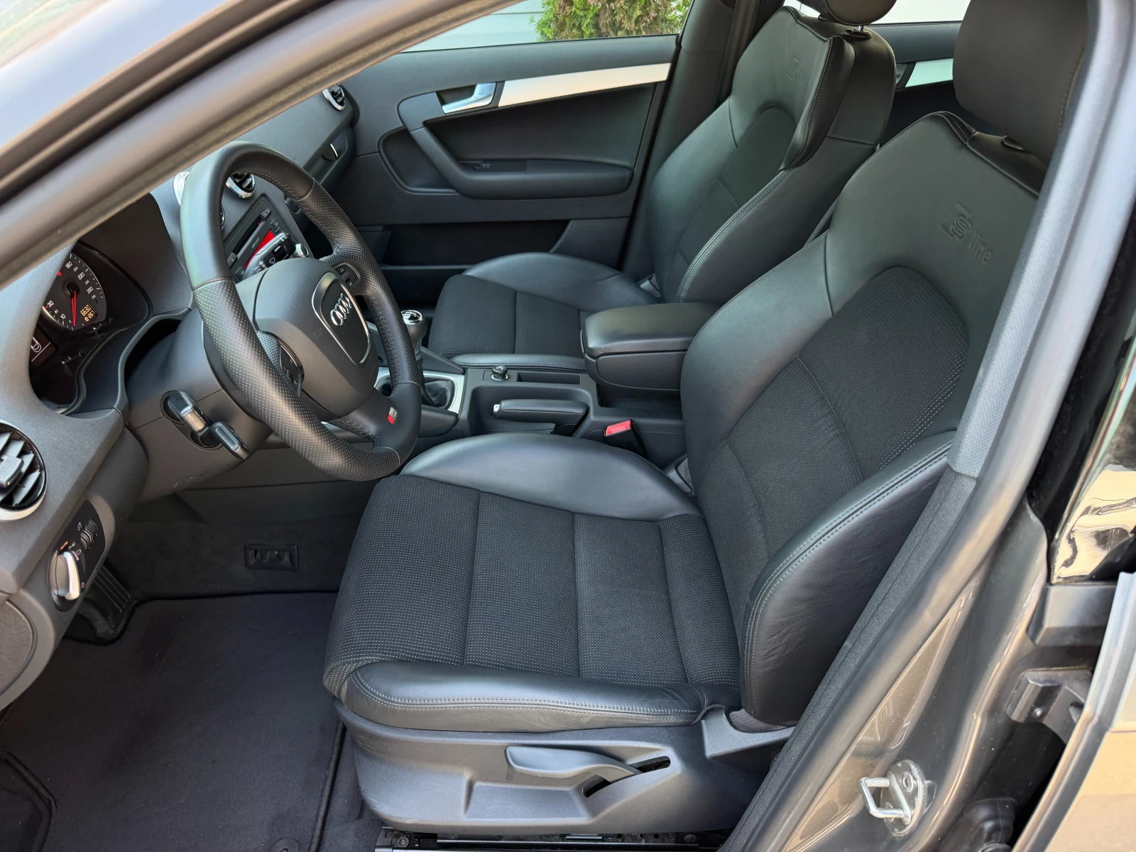 Audi A3 2.0TDI* СЕРВИЗНА КНИЖКА С ПЪЛНА ИСТОРИЯ АУДИ , снимка 8 - Автомобили и джипове - 55062099