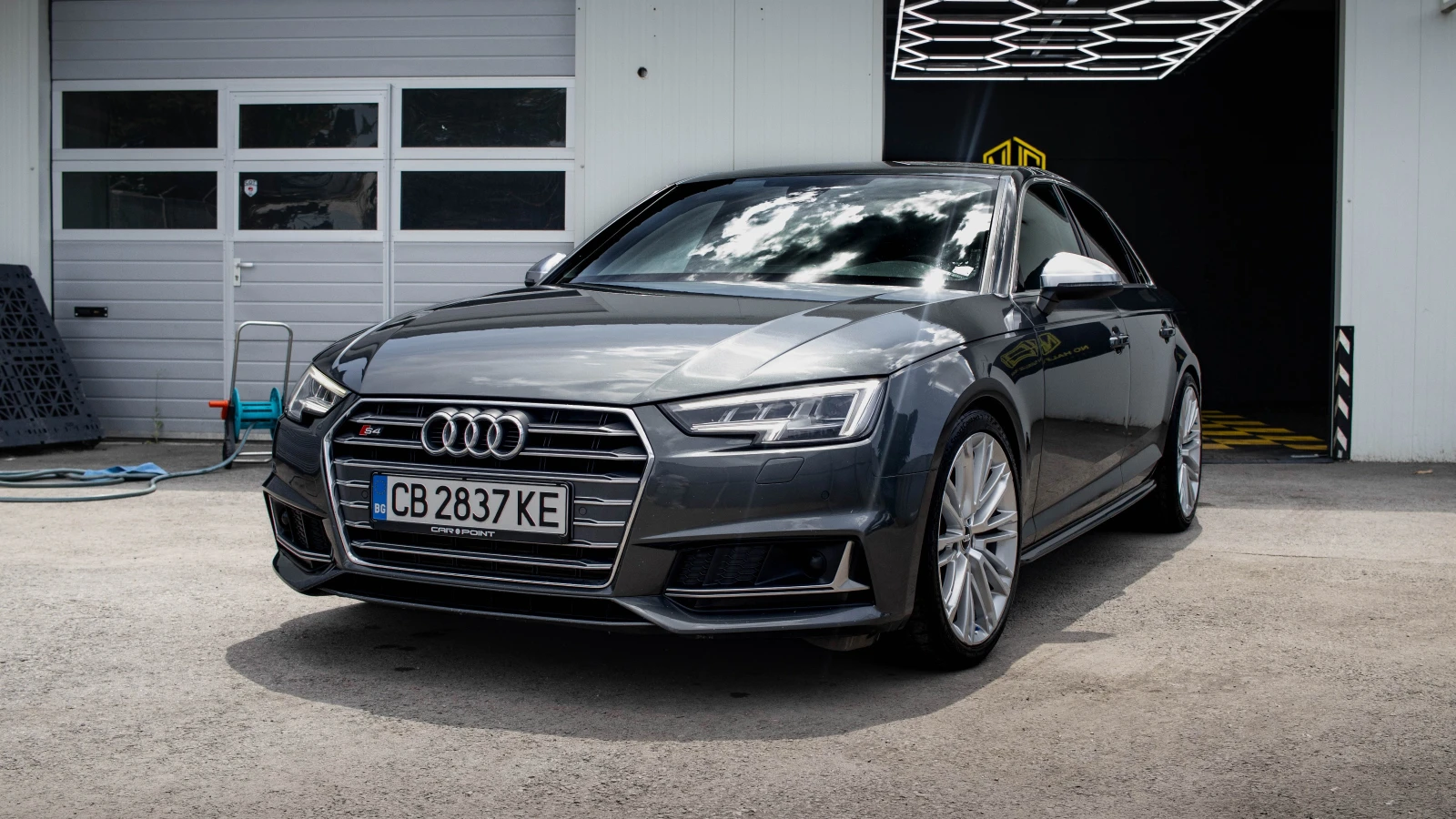 Audi S4, снимка 2 - Автомобили и джипове - 55083943