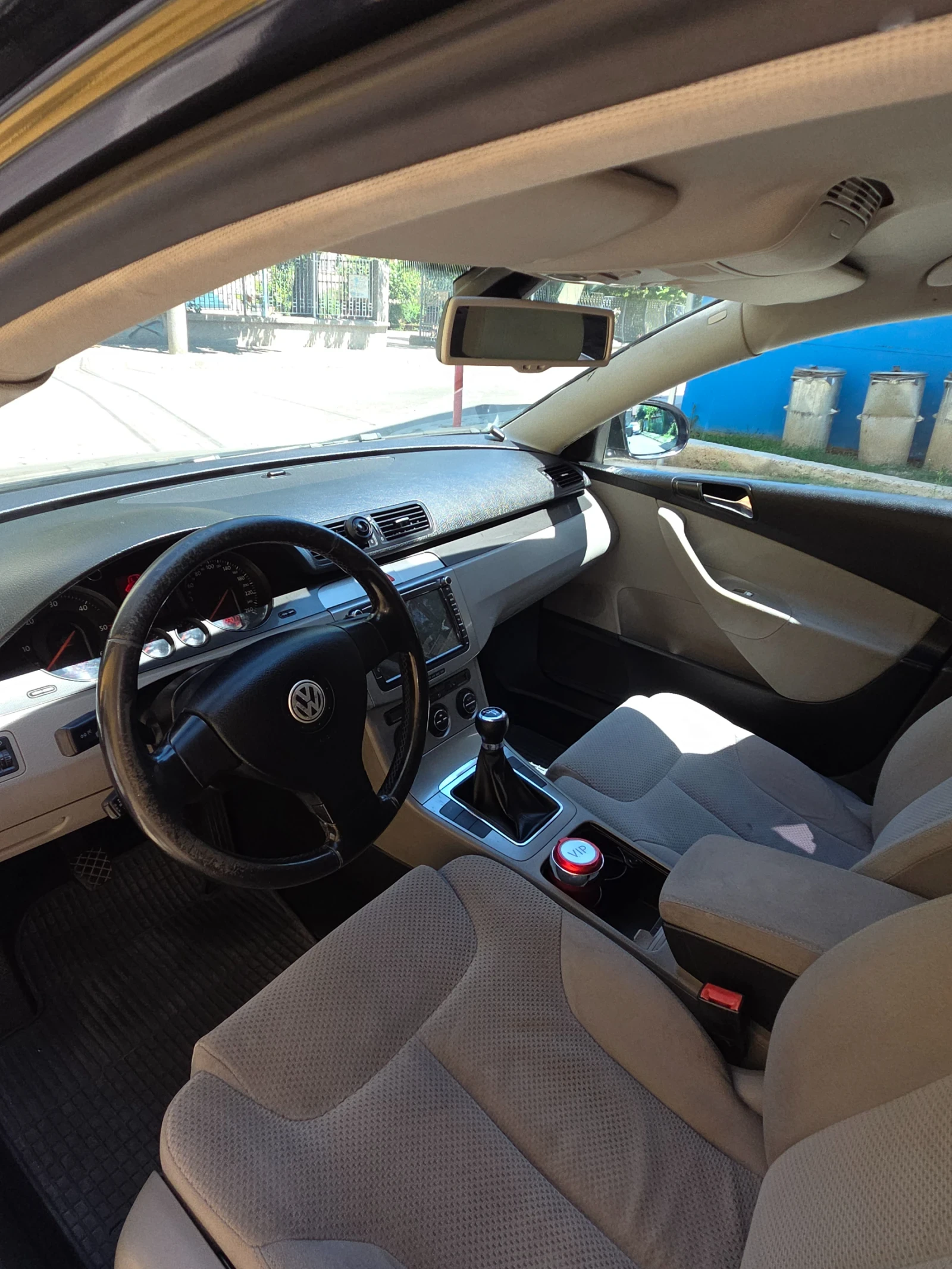 VW Passat 1.9, снимка 7 - Автомобили и джипове - 55524267