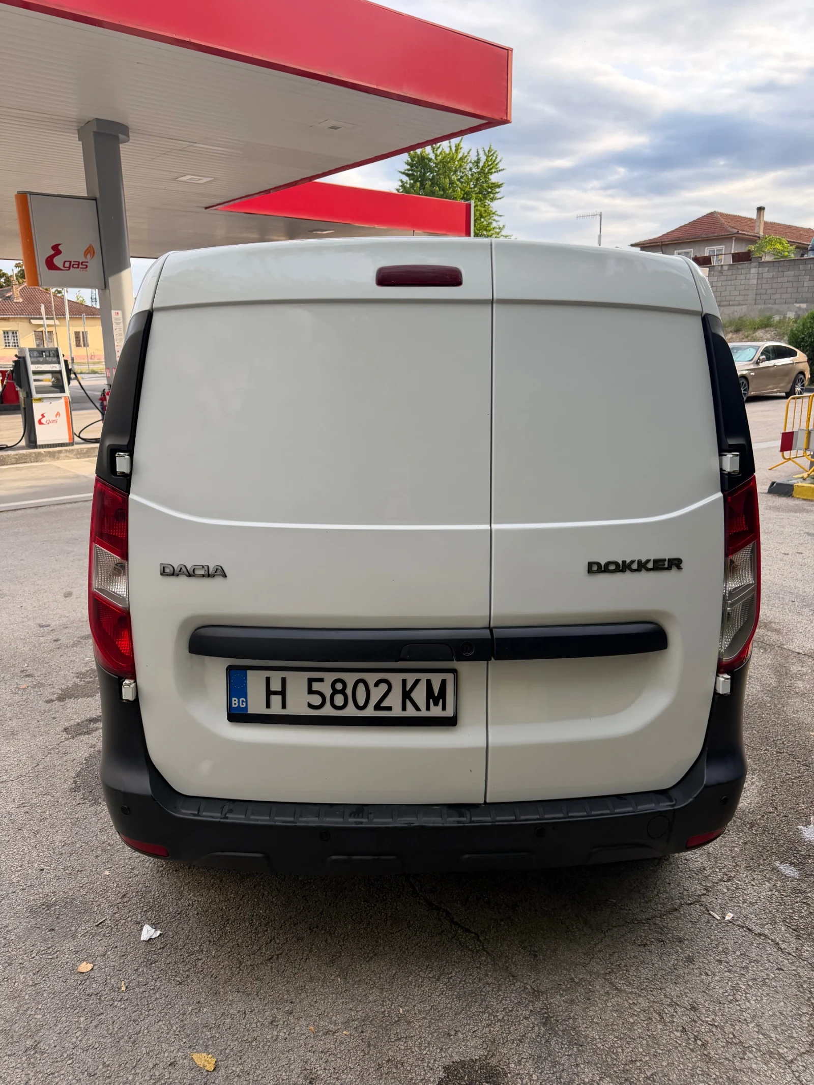 Dacia Dokker, снимка 7 - Автомобили и джипове - 55979720
