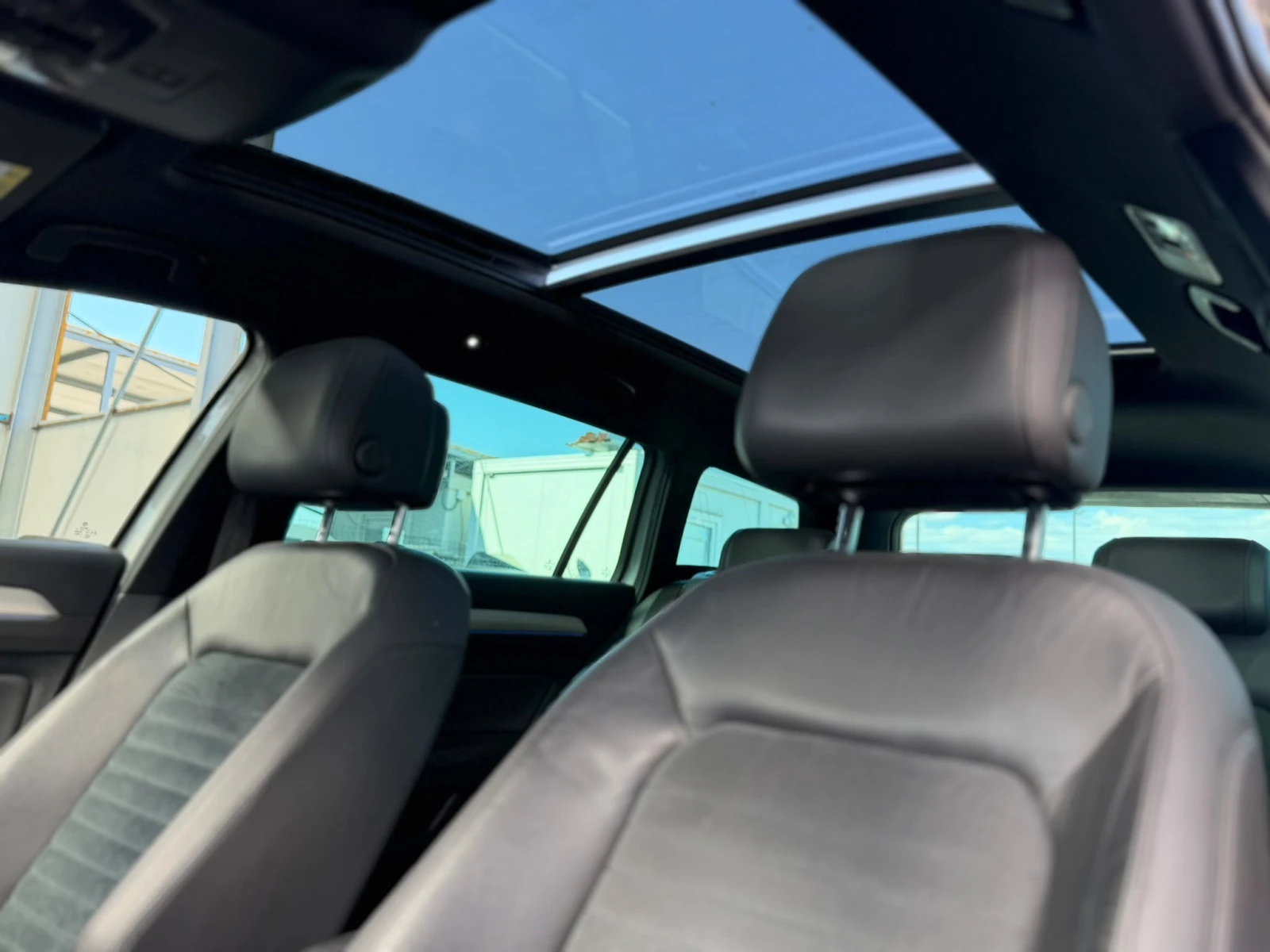 VW Passat / GTE / 1.4I HYBRID / 218 HP / DISTRONIC / PANO / , снимка 10 - Автомобили и джипове - 56129917