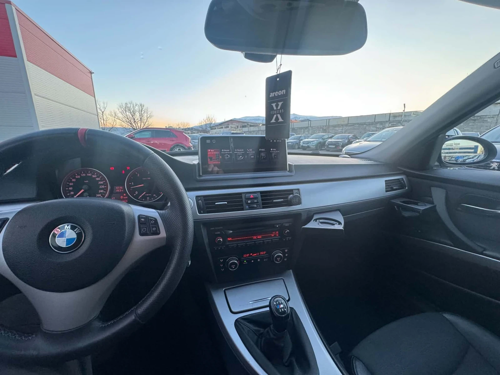 BMW 330 D Ръчка, снимка 8 - Автомобили и джипове - 56293585