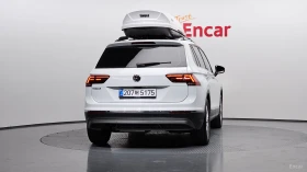 VW Tiguan 2.0 TDI PREMIUM* КОЖА* ПОДГРЕВ* КАМЕРА, снимка 4