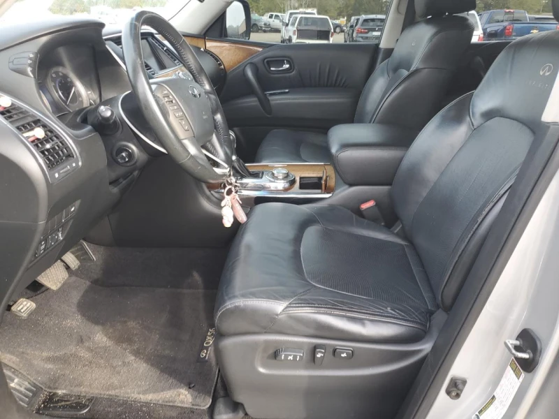 Infiniti QX56 AWD, снимка 7 - Автомобили и джипове - 48101675