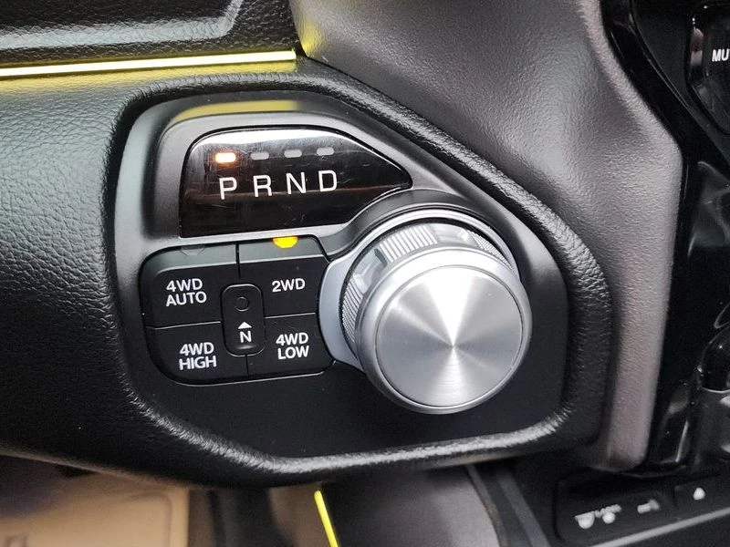 Dodge Ram 5.7 5.7 Automatic, снимка 9 - Автомобили и джипове - 55813819