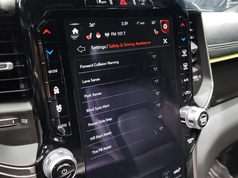 Dodge Ram 5.7 5.7 Automatic, снимка 15 - Автомобили и джипове - 55813819