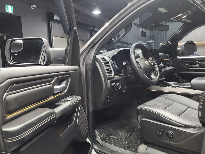 Dodge Ram 5.7 5.7 Automatic, снимка 10 - Автомобили и джипове - 55813819