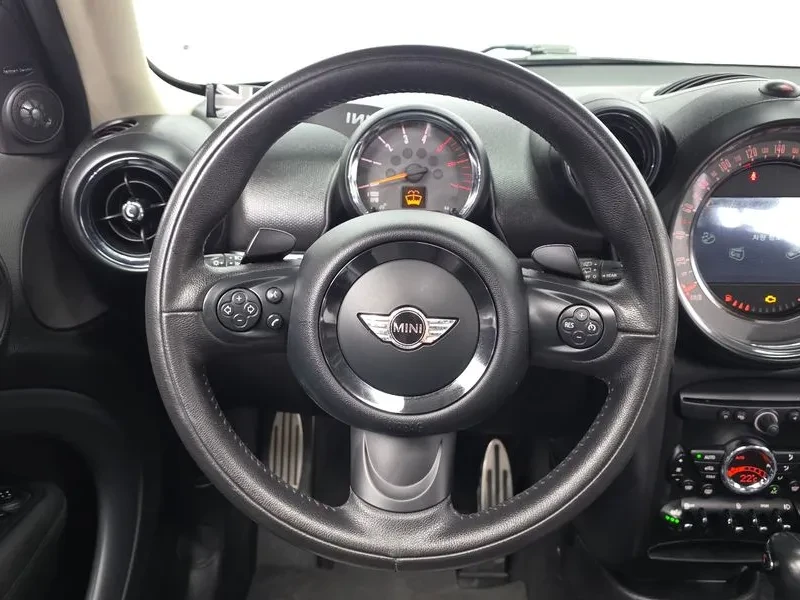 Mini Countryman 2.0D, снимка 13 - Автомобили и джипове - 56324819