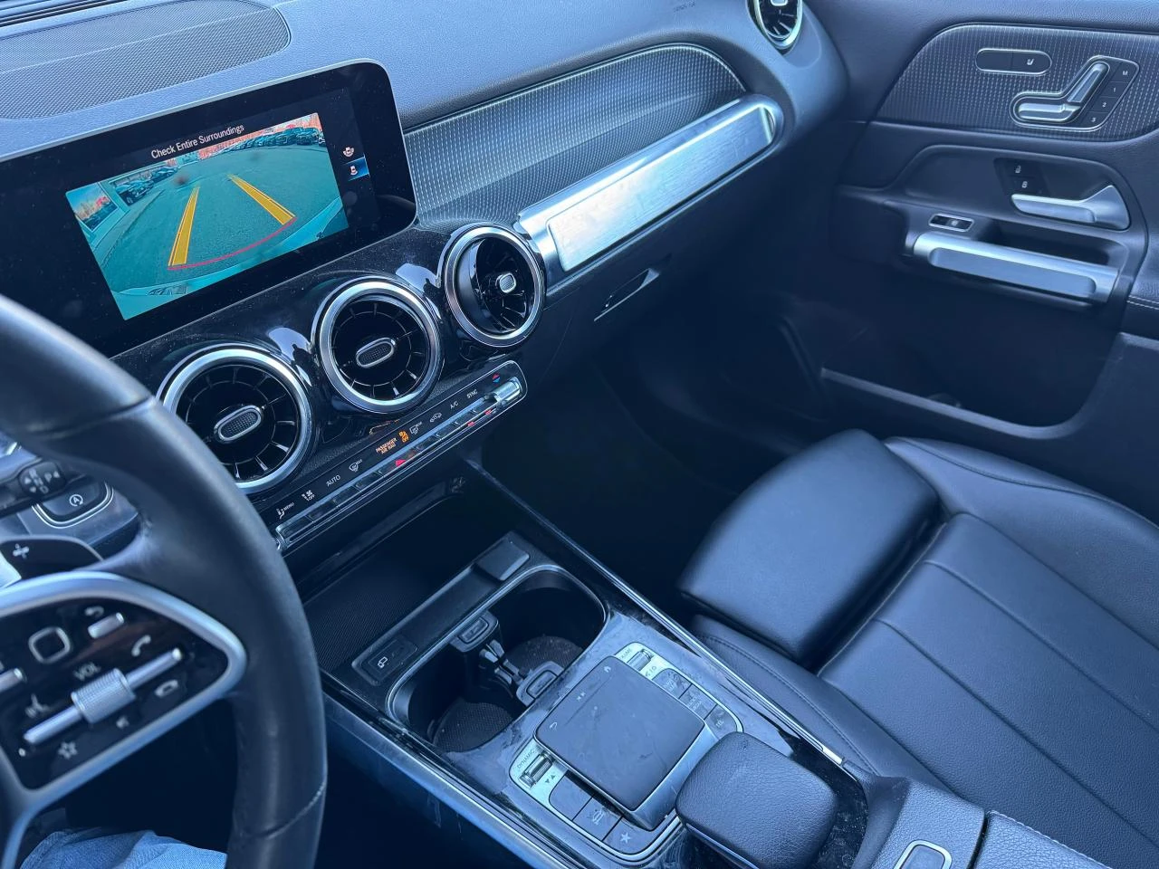 Mercedes-Benz GLB 250 4MATIC CARPLAY* ПОДГРЕВ* KEYLESS* ДИГ. ТАБЛО - изображение 7