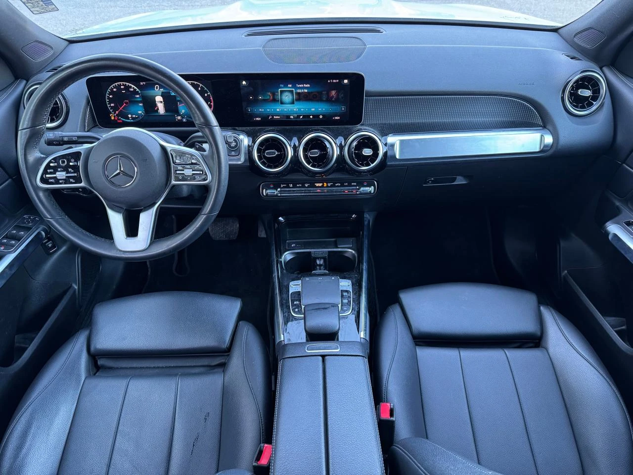 Mercedes-Benz GLB 250 4MATIC CARPLAY* ПОДГРЕВ* KEYLESS* ДИГ. ТАБЛО - изображение 8