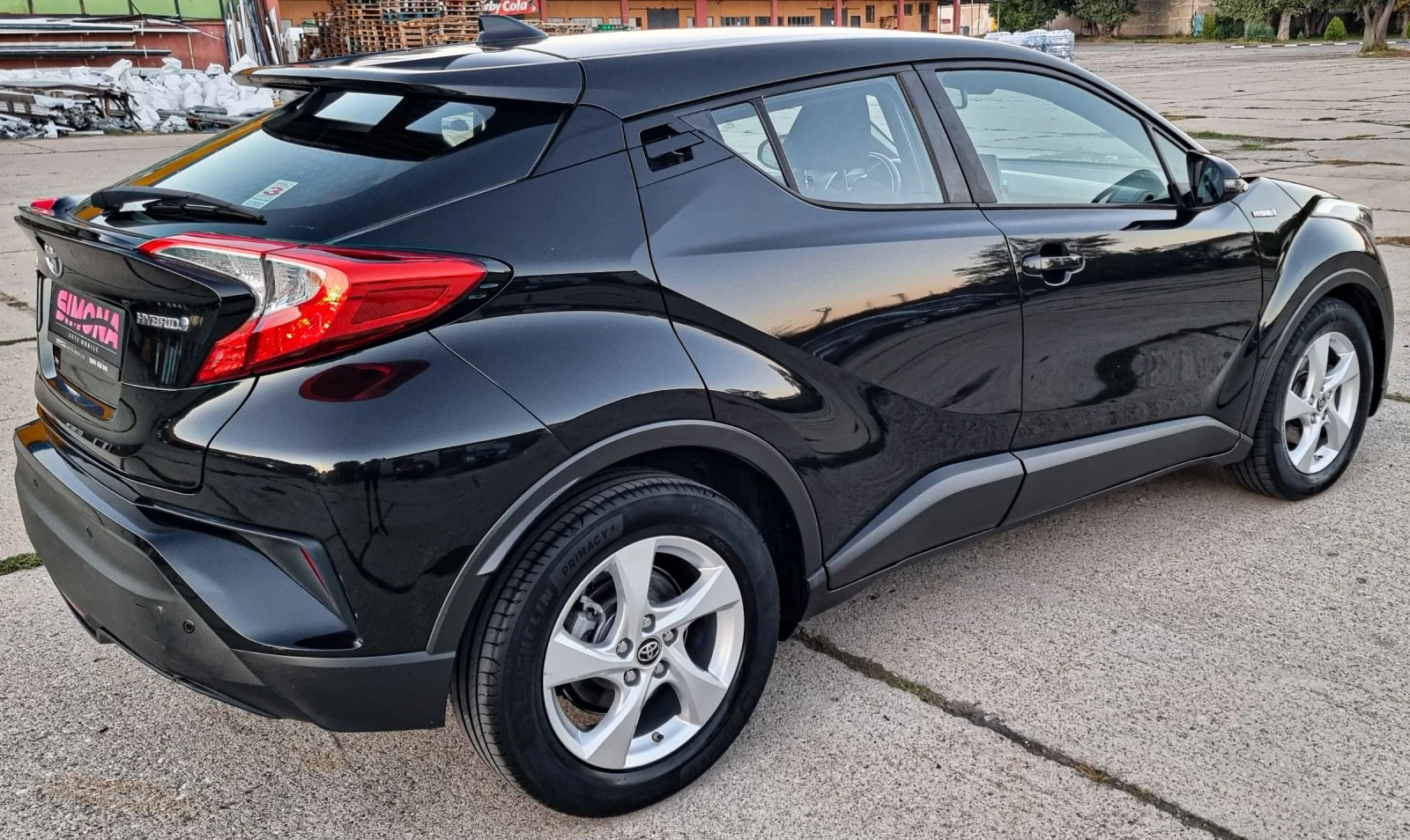 Toyota C-HR 1.8 Hybrid Dynamic - изображение 7