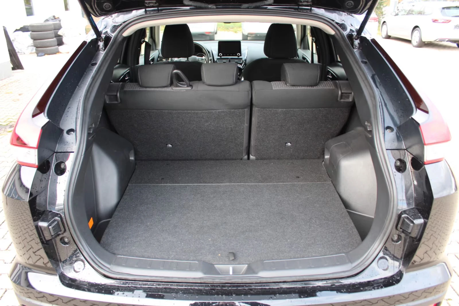 Mitsubishi Eclipse Cross 2.4PHEV/188HP/4WD/CAM/NAVI/KLESS/LED/L.ASSIST/659g | Mobile.bg � ����������� 14