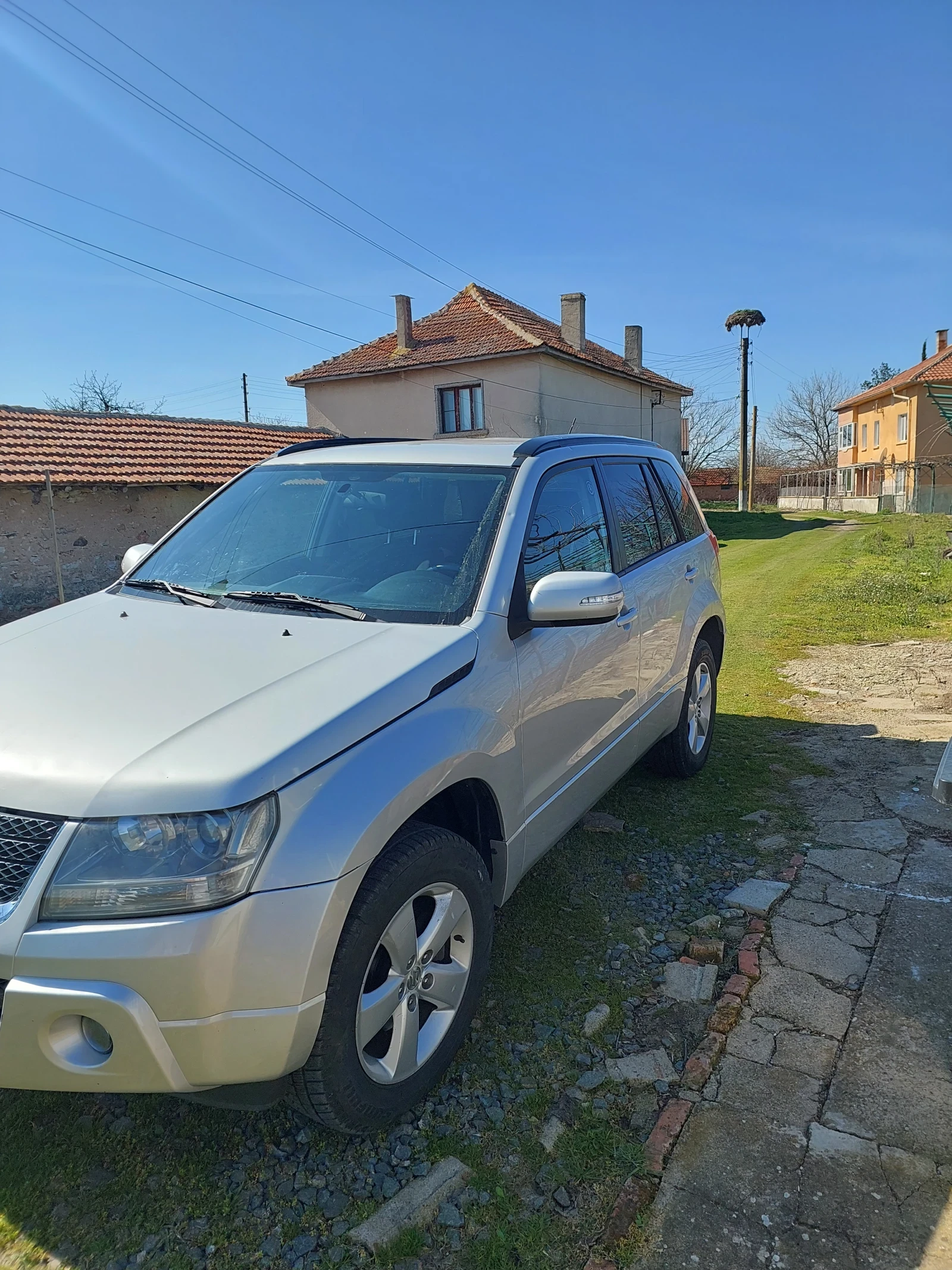 Suzuki Grand vitara 2.4, снимка 2 - Автомобили и джипове - 53747396