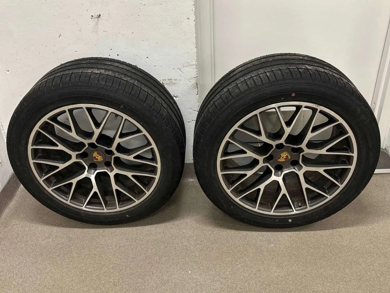 Porsche Macan * S* ПАНОРАМА* ПОДГРЕВИ* + ГУМИ С ДЖАНТИ, снимка 11 - Автомобили и джипове - 53799715